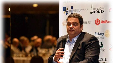 Dos modelos que disputan el origen de las especies - Por Edgardo  Moreno