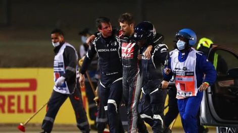 Los Andes | El Doctor Ian Roberts y Alan van der Merwe, piloto del coche médico de la Fórmula 1, hicieron referencia del momento en el que rescataron a Romain Grosjean de las llamas.