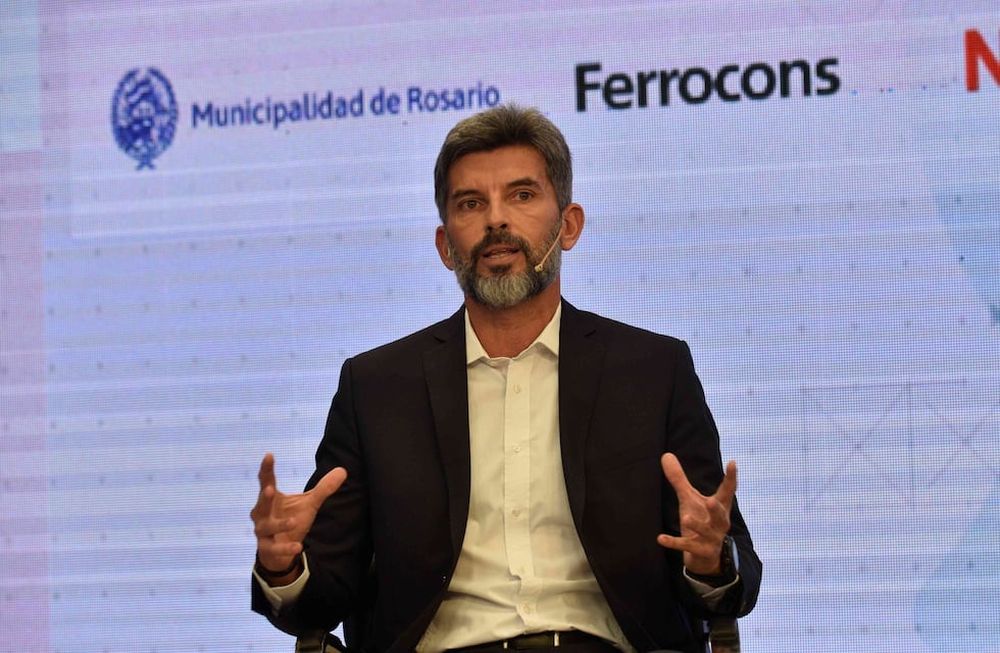 Ulpiano Suarez participó en Córdoba del panel “Voces que Suman”