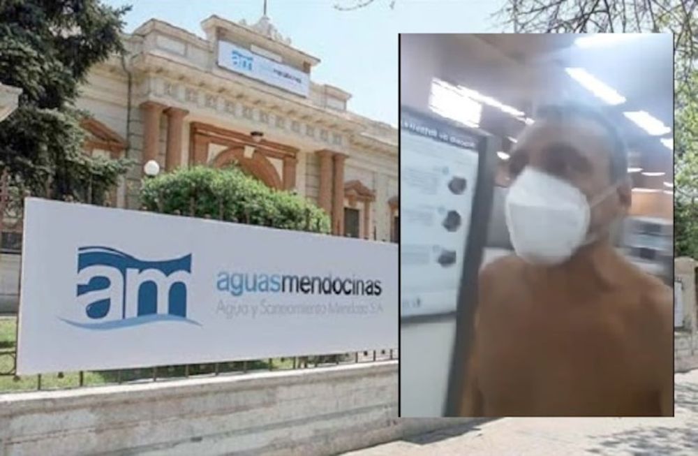 Un vecino protestó en las oficinas de Aguas Mendocinas, desnudo reclamando que hacía cuatro días no se podía bañar por la falta del suministro.