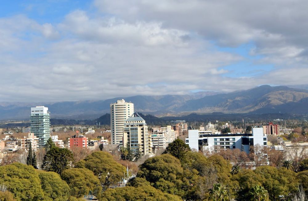 Tiempo en MendozaEmiten alerta amarilla por tormentas en MendozaFoto: Orlando Pelichotti / Los Andes