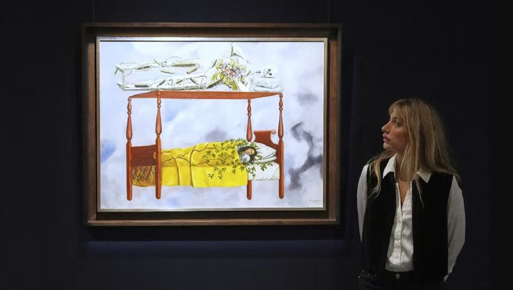 El cuadro “El sueño (La cama)” podría superar los 60 millones de dólares en Sotheby’s y convertir a Frida Kahlo en la mujer artista más valorada de la historia.