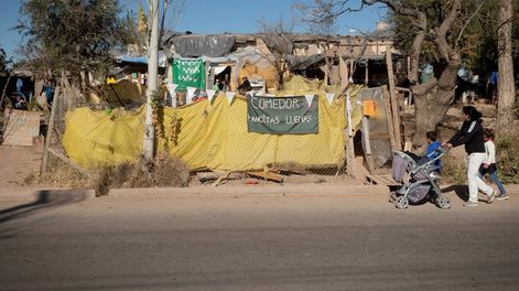 La pobreza saltó al 35,4% en el primer semestre y en Mendoza subió a 37,6%
