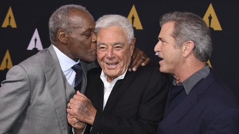 Los Andes | Arma mortal. Danny Glover, Richard Donner y Mel Gibson en el año 2017. Foto: Gentileza