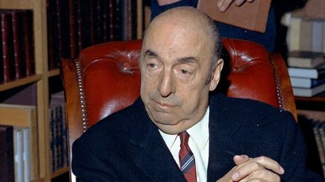 Los Andes | ARCHIVO - El poeta chileno y Nobel de Literatura Pablo Neruda en París en octubre de 1971. Una corte de apelaciones ordenó el martes 20 de febrero en Chile reabrir el caso sobre la muerte del escritor, reconociendo que la investigación no fue exhaustiva y