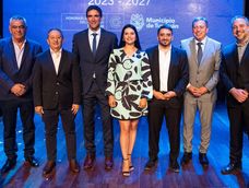 Los seis intendentes del PJ: Edgardo González (Lavalle), Celso Jaque (Malargüe), Emir Andraos (Tunuyán), Flor Destéfanis (Santa Rosa), Fernando Ubieta (La Paz) y Matias Stevanato (Maipú). Los acompaña el diputado nacional Martín Aveiro.&nbsp;