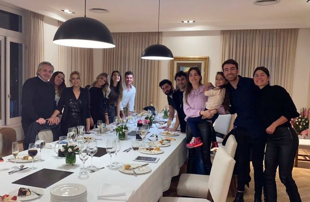 Foto que publicó La Nación del cumpleaños de Fabiola Yáñez el 14 de julio de 2020