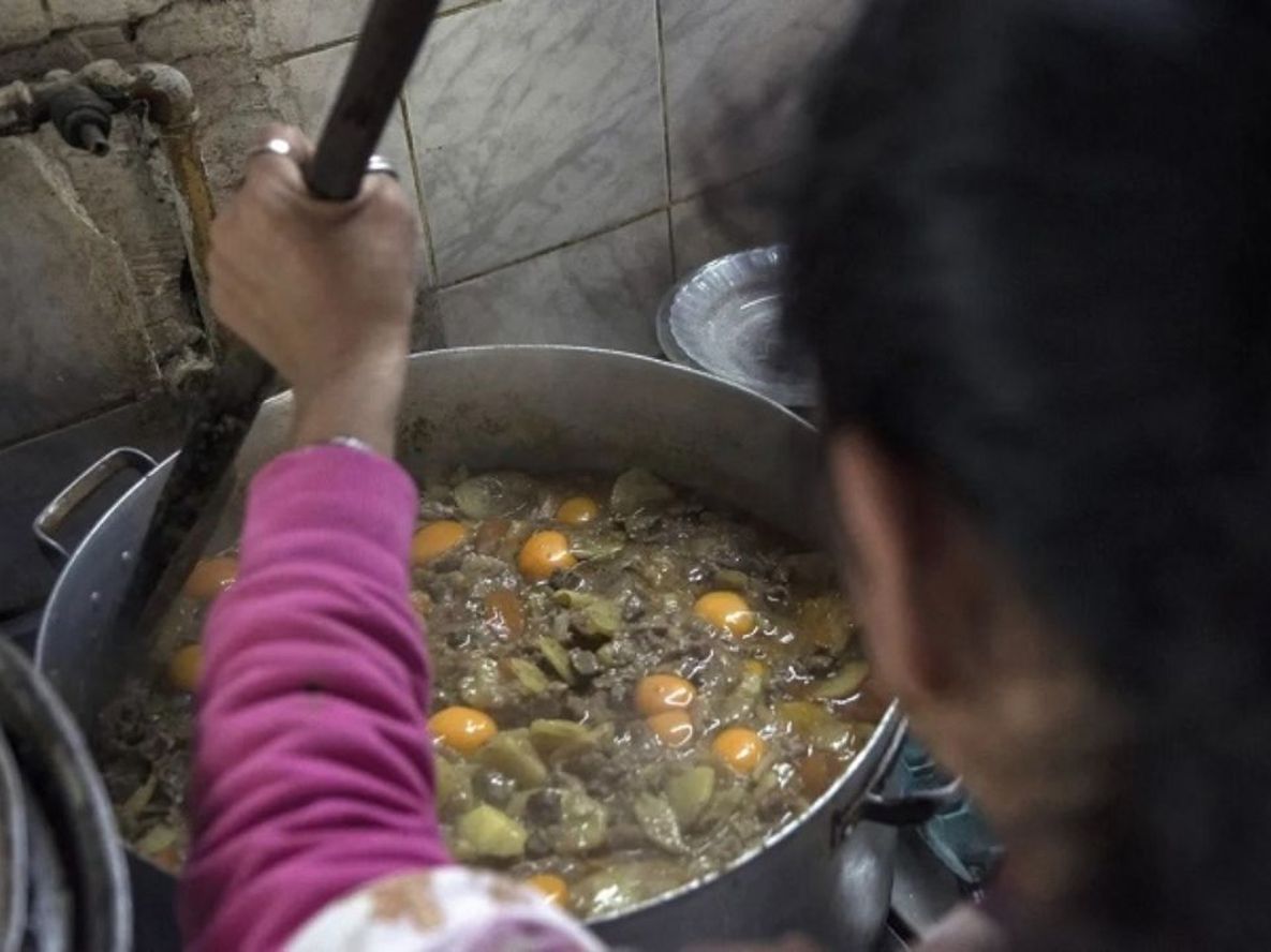 Los ingresos de una familia tipo en Argentina deben ser superiores al millón de pesos para no ser considerados pobres.