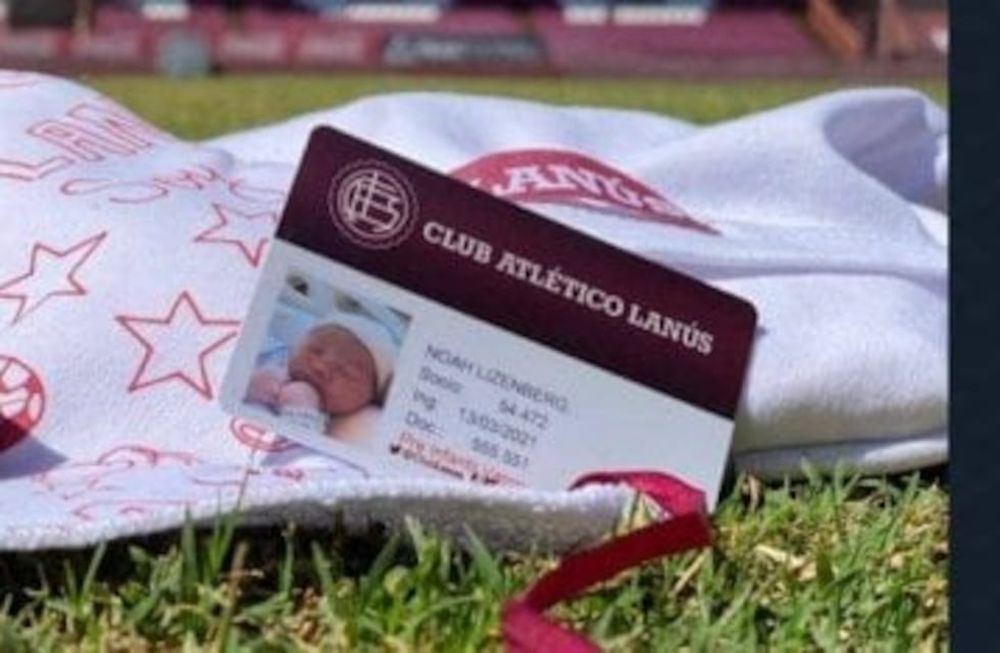 Bienvenido a la hermosa familia del Club Lanús, Noah Lizenberg Barbuto!, expresaron desde el Twitter del club del padre del recién nacido. / Gentileza.