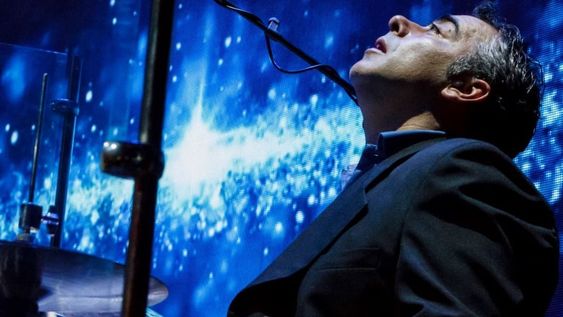 Oscar Giunta presenta en el Teatro Plaza su álbum Apalap!.