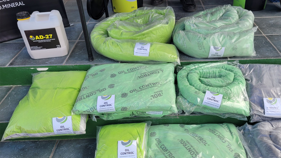 De Las Heras al mundo: quieren exportar dos novedosos absorbentes minerales y orgánicos mendocinos. Foto: Prensa Gob. de Mendoza.