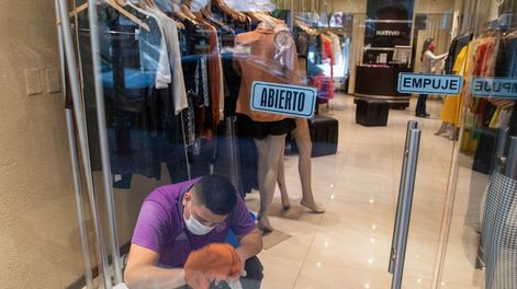 Los Andes | Los gremios insisten en que debe cumplirse la ley. Con las reaperturas se desaceleró la caída de la economía.