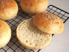 Esta receta es ideal para quienes desean comer una hamburguesa sin culpas. Esta receta es ideal para quienes desean comer una hamburguesa sin culpas.