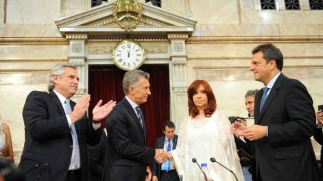 No se trata de nombres, ni de personas. La verdadera opción es más profunda. La alternativa crucial son las ideas.