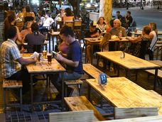 gastronomia e indumentaria: por que bajan los precios y como impacta en el negocio gastronomia e indumentaria: por que bajan los precios y como impacta en el negocio