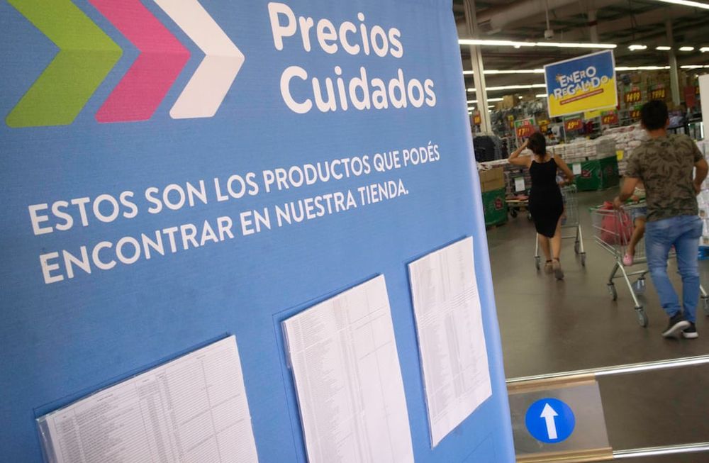 Divergencias. El Gobierno nacional admite un aumento anual de 11%, las góndolas muestran otra variación. Foto: Ignacio Blanco / Los Andes.