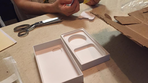 Recicla la caja del celular y transfórmala en esta idea creativa para tu hogar