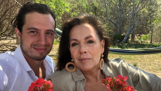 Mónica Gonzaga defendió a su hijo, acusado de organizar una fiesta clandestina en Uruguay