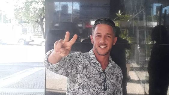 Gastón Mercanzini, el militante kirchnerista y exfuncionario municipal acusado de lanzarle un botellazo a Javier Milei (Web)