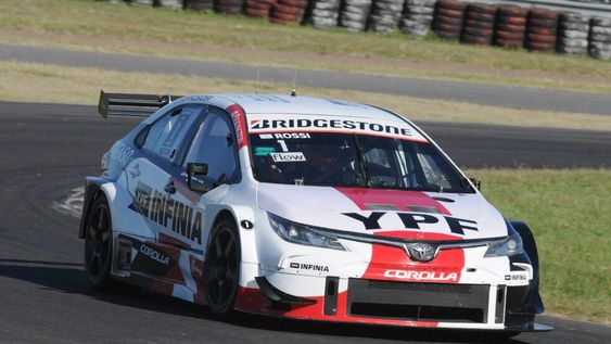 Matías Rossi ganó la carrera sabatina en Buenos Aires.