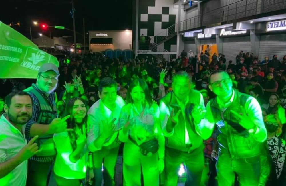 El político que prometió el concierto de Metallica pertenece al Partido Verde Ecologista. Foto: Gentileza.