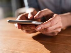 la psicologia sugiere que evitar responder a los mensajes de inmediato es caracteristico de las personas con alta inteligencia emocional