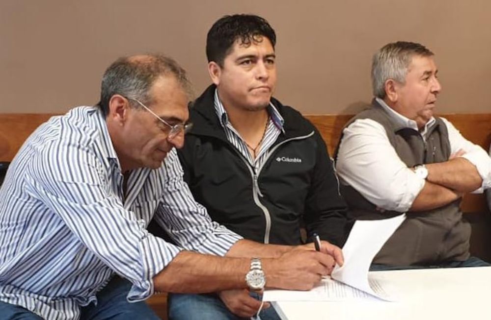 Petroleros acordaron aumento salarial del 21% en el primer trimestre paritario
