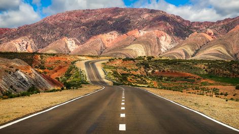 Desde la altura de San Salvador de Jujuy hasta la ciudad austral de Río Gallegos.
