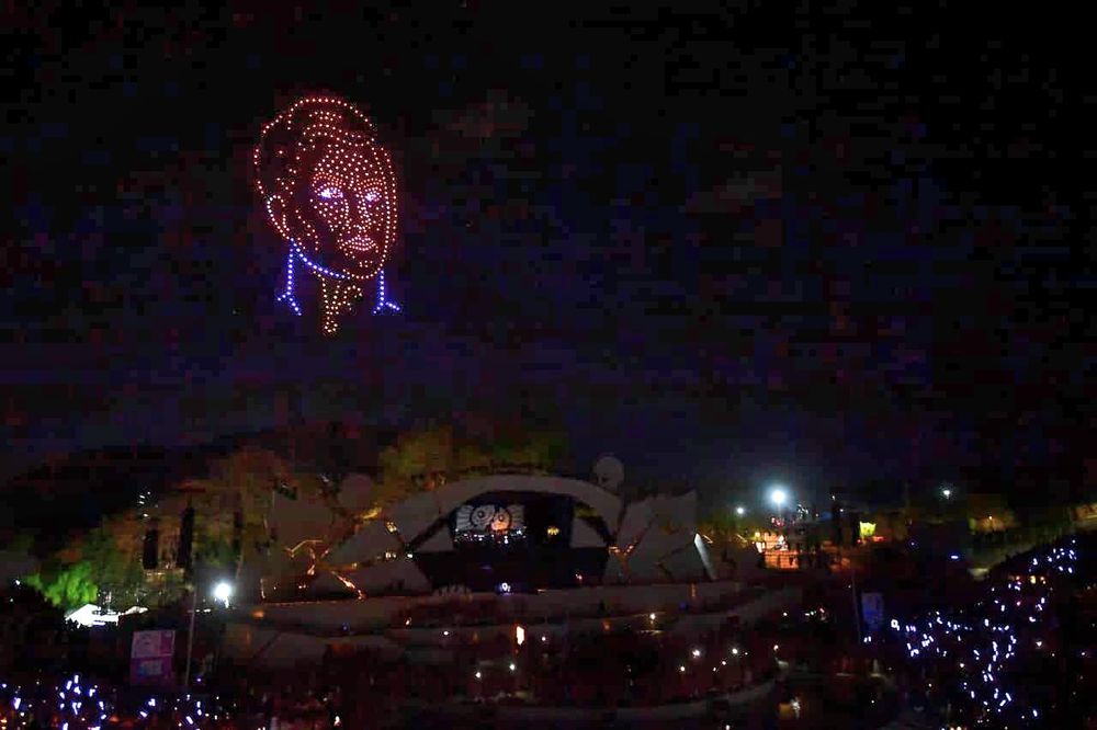 Un show de drones deslumbró a los espectadores del Acto Central de la Vendimia y sorprendió al finalizar el espectáculo 