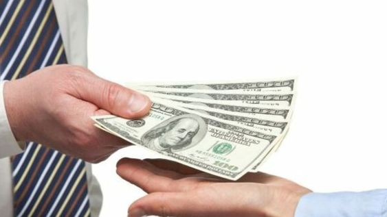 ¿Cómo puedo recibir dinero en Argentina si trabajo en el exterior?