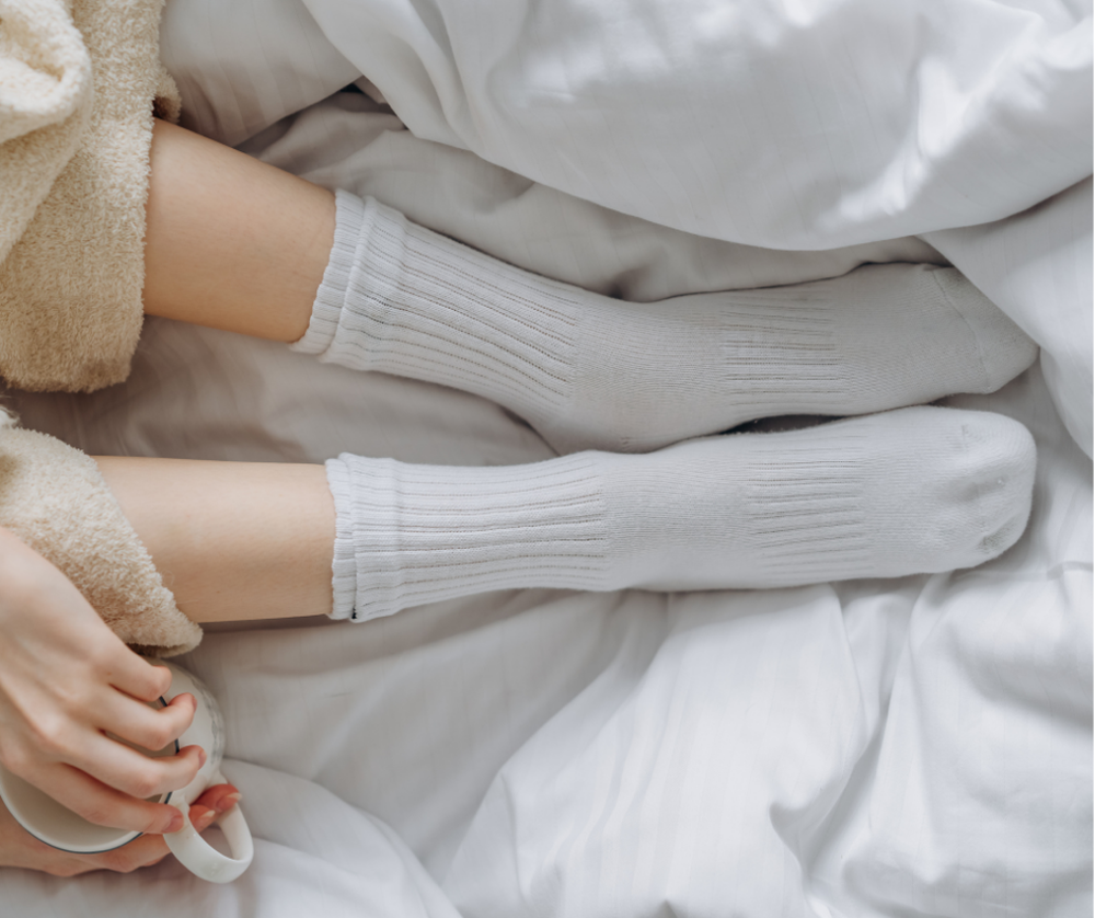 Uso de medias al dormir. Fuente: Canva