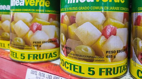 Los Andes | Polémica y rechazo de productores por la importación de frutas enlatadas desde China / Mariana Villa