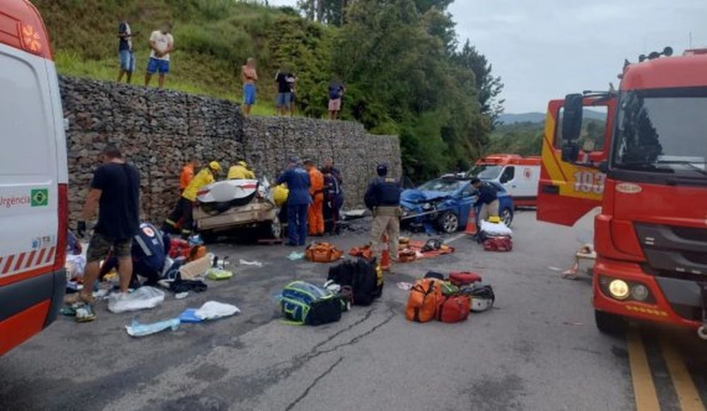 Tragedia en Brasil: murió una mujer correntina en un choque frontal y sus hijas luchan por su vida.