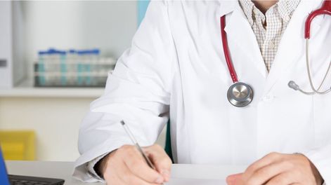 Además de los síntomas mencionados, los pacientes también pueden quejarse de fatiga crónica y problemas de concentración.