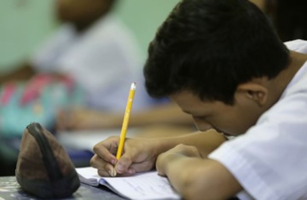 El Sistema de Vouchers Educativos es para estudiantes de colegios privados.