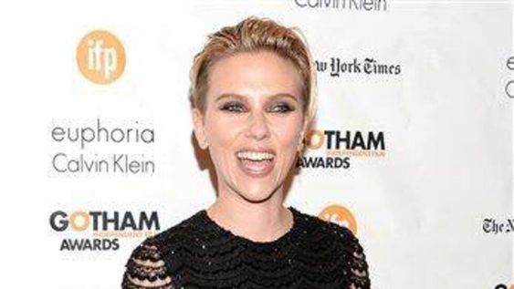 Scarlett Johansson se casó en secreto