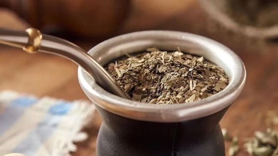 Qué aspectos de la salud puede mejorar el consumo de mate: los 6 principales beneficiosEsta infusión es parte de la cultura y la identidad argentinas, pero también es clásica en Uruguay, Paraguay y el sur de Brasil. Tiene importantes virtudes que pueden traer mejoras al organismo con cada cebada.
