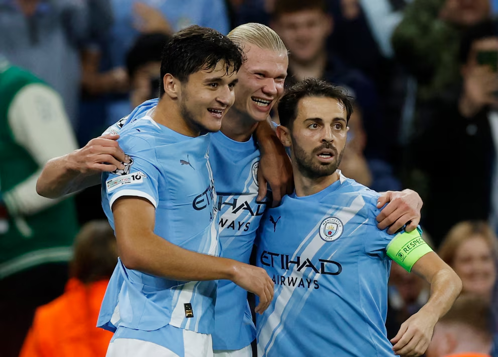 Il Manchester City ha battuto il Napoli 2-0. Erling Haaland ha segnato il primo gol per la squadra di Guardiola.