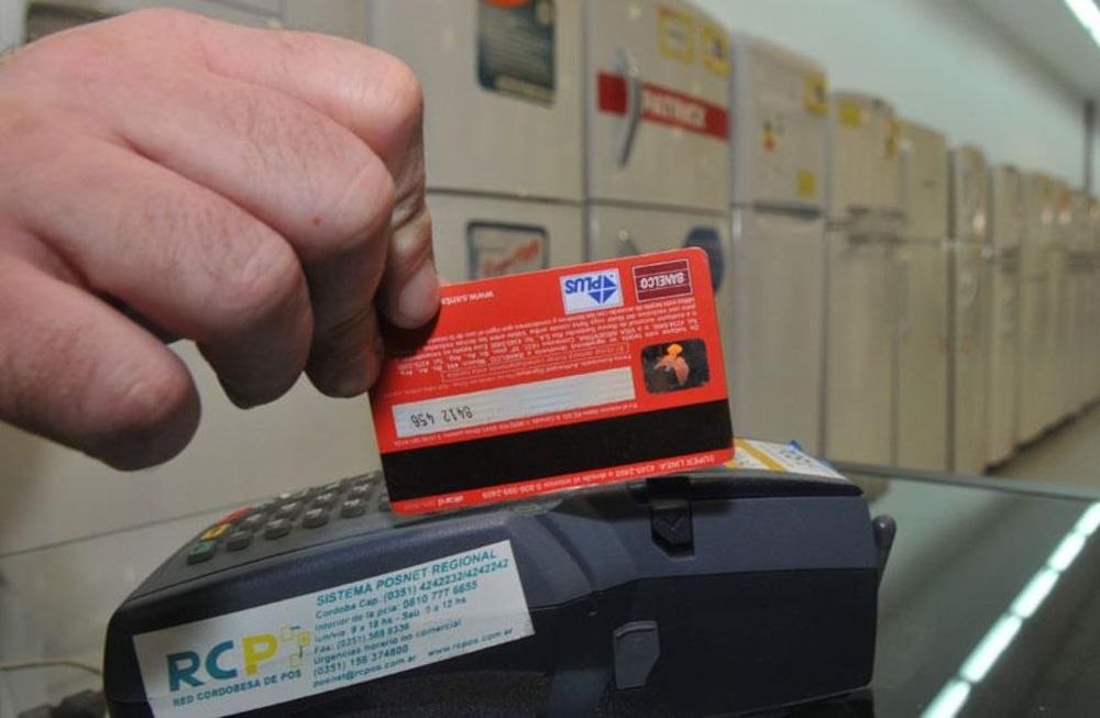 Los bancos comenzaron a subir los límites en las tarjetas de crédito