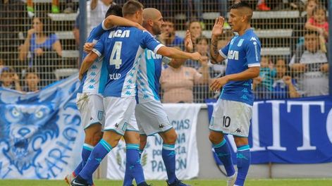 Racing venció a Gimnasia de La Plata y se acomoda en la punta de la Superliga