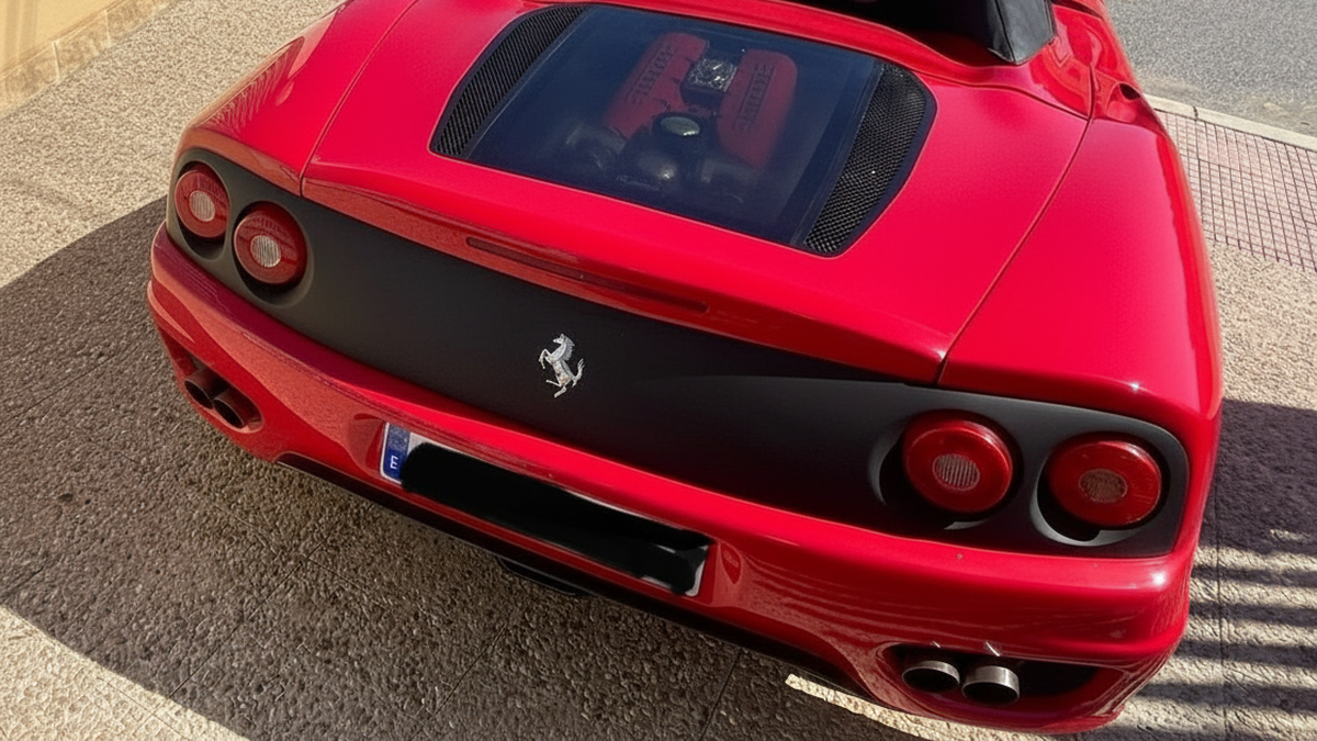 Intentó vender una réplica exacta de Ferrari con un chasis falso y fue detenido