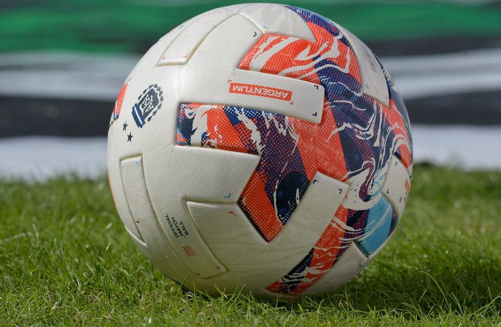 17 de abril  2022 Deportes El Club Atlético Godoy Cruz Antonio Tomba, en el estreno de la dupla técnica Favio Orsi y Sergio Gómez, empató sin goles con Vélez Sarsfield en un partido correspondiente a la décima fecha de la Zona B de la Copa de la Liga Profesional.Foto: Orlando Pelichotti / Los Andes