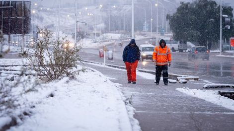 Los Andes | Las nevadas trajeron complicaciones y motivaron el corte de algunas rutas, sobre todo en el Sur provincial. Foto: Ignacio Blanco / Los Andes