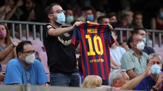 Los hinchas del Barcelona se acordaron de Lionel Messi. / Gentilez.a Los hinchas del Barcelona se acordaron de Lionel Messi. / Gentilez.a