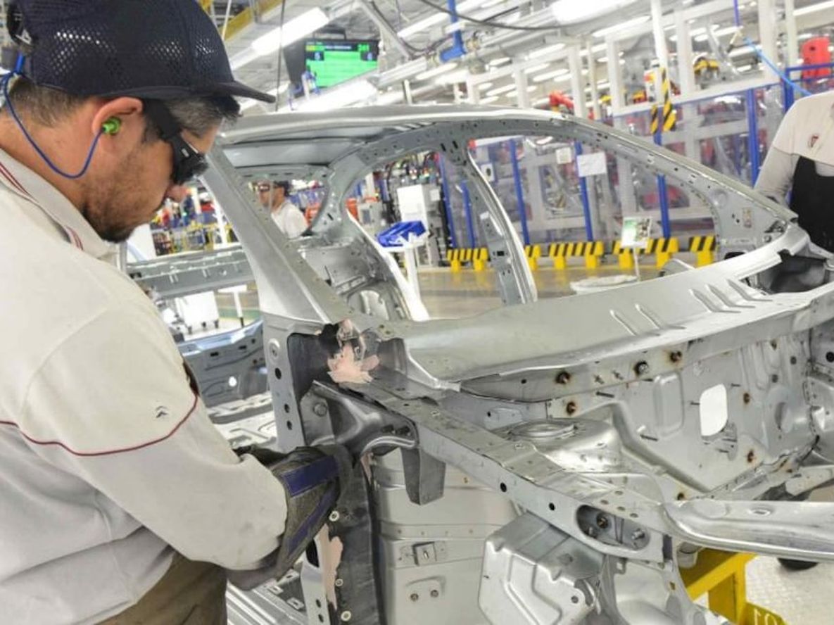 El sector automotriz lideró los registros con un alza del 49,8% respecto a 2020 y del 47,5% sobre 2019.