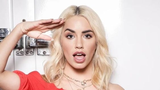 Lali Espósito debió explicar el “chiste” que hizo sobre el patrimonio que tiene en el banco