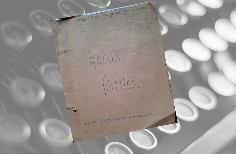 Portada del mecanoscrito (con letras de la primera página manuscritas) del libro Horas fértiles, del poeta mendocino Efraín Peralta Andrade.