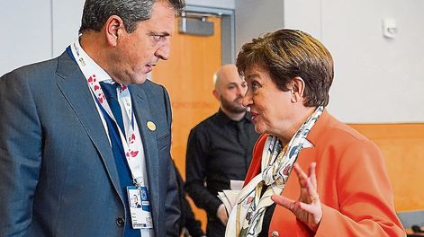 Los Andes | ¿De acuerdo? El ministro Sergio Massa y la titular del FMI, Kristalina Georgieva, la semana pasada acordaron nuevas metas hasta el final del gobierno de Alberto Fernández.