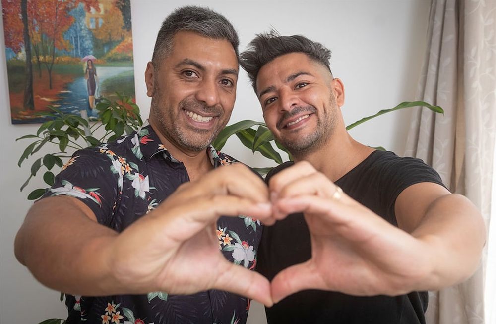 Día de los enamoradosGerardo Nieto y Mauricio Roldan se conocen hace cinco años y hace tres que están casados.Foto: Ignacio Blanco / Los Andes