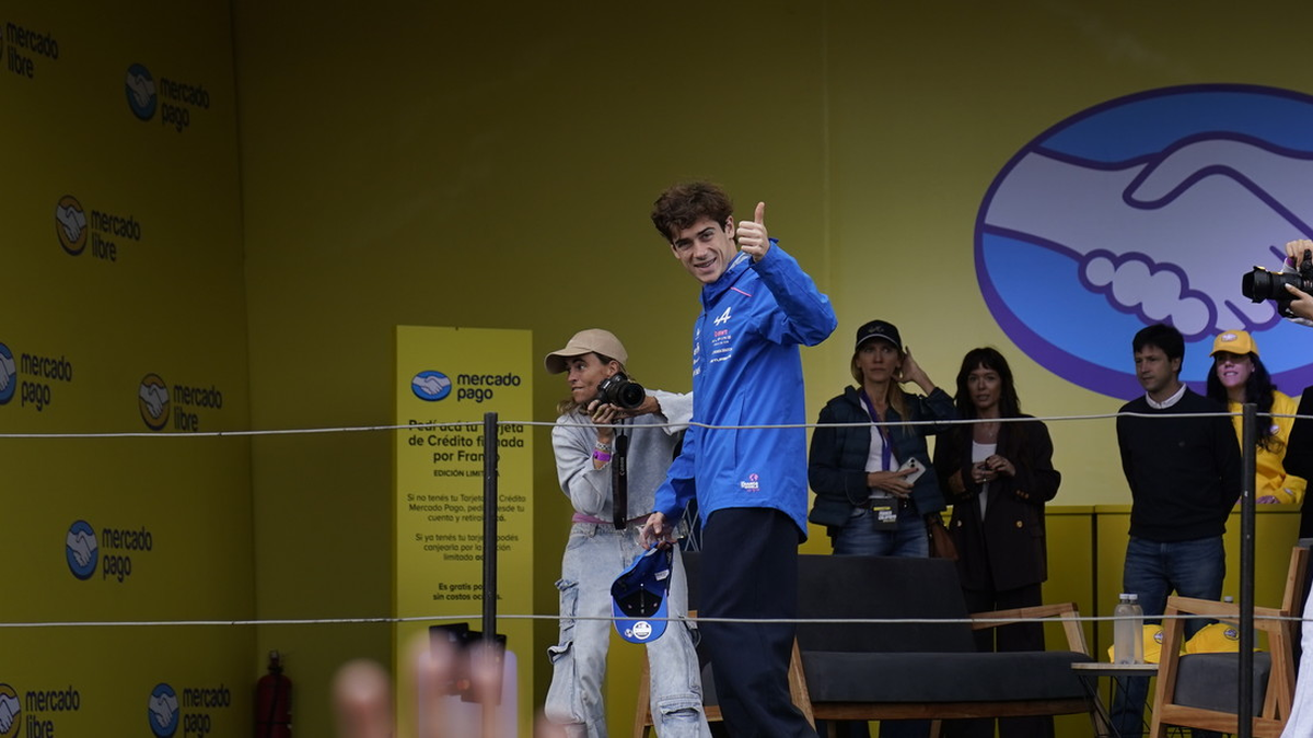 Franco Colapinto palpita su exhibición en Buenos Aires con un histórico auto de F1: cronograma completo